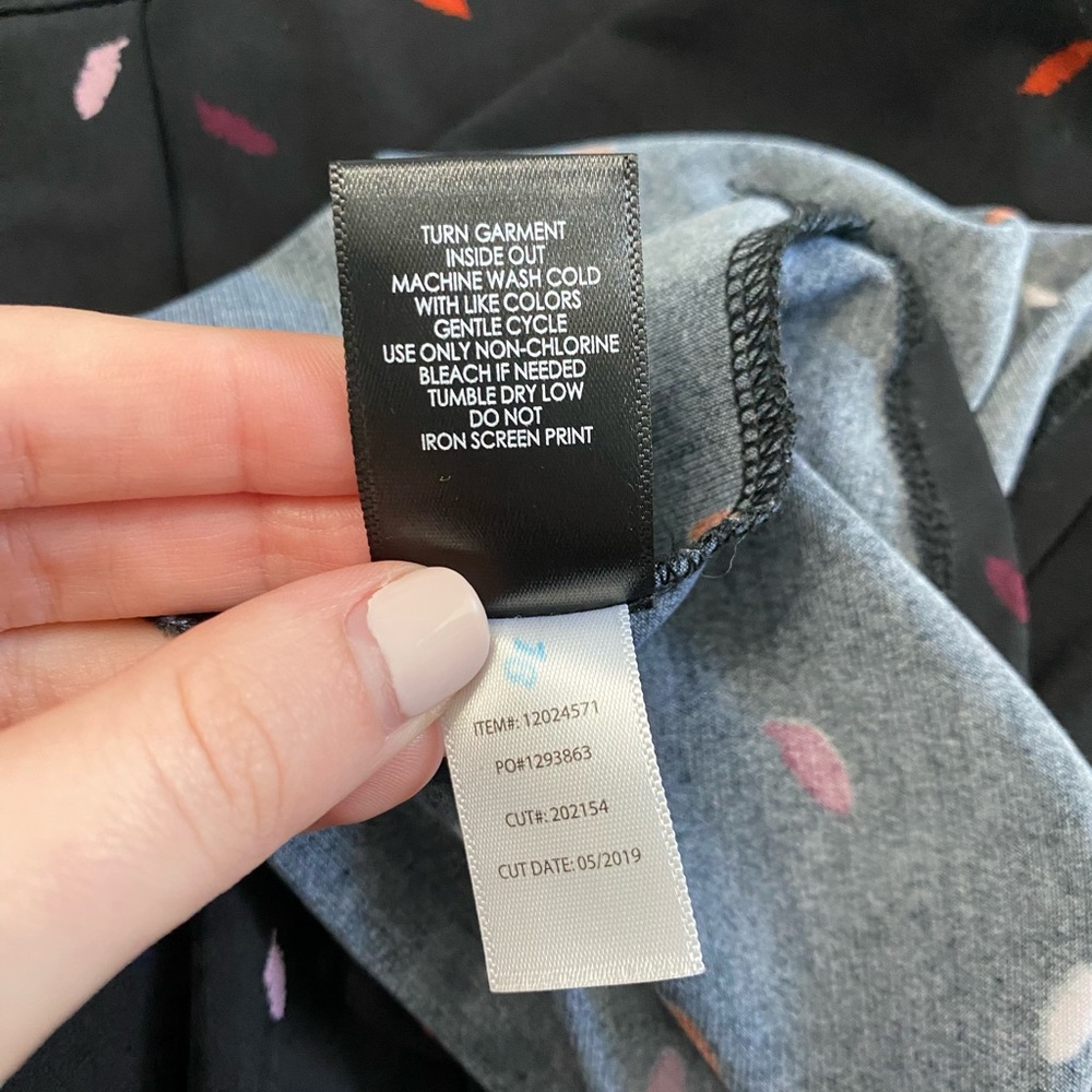 Torrid Black Multicolored Feather Roll Tab Top - image 7